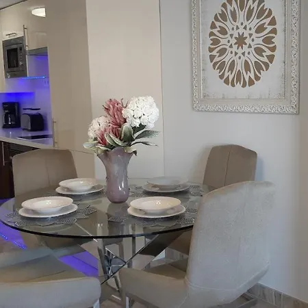 Parque Santiago 1 Luxury 플라야데라스아메리카스